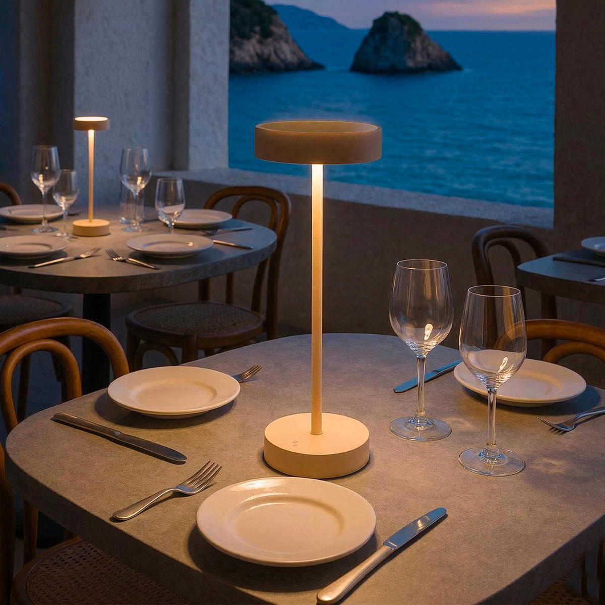 SANDY H33CM Kabellose Tischleuchte - Beige, Metall (16/16/38cm) - Lumisky