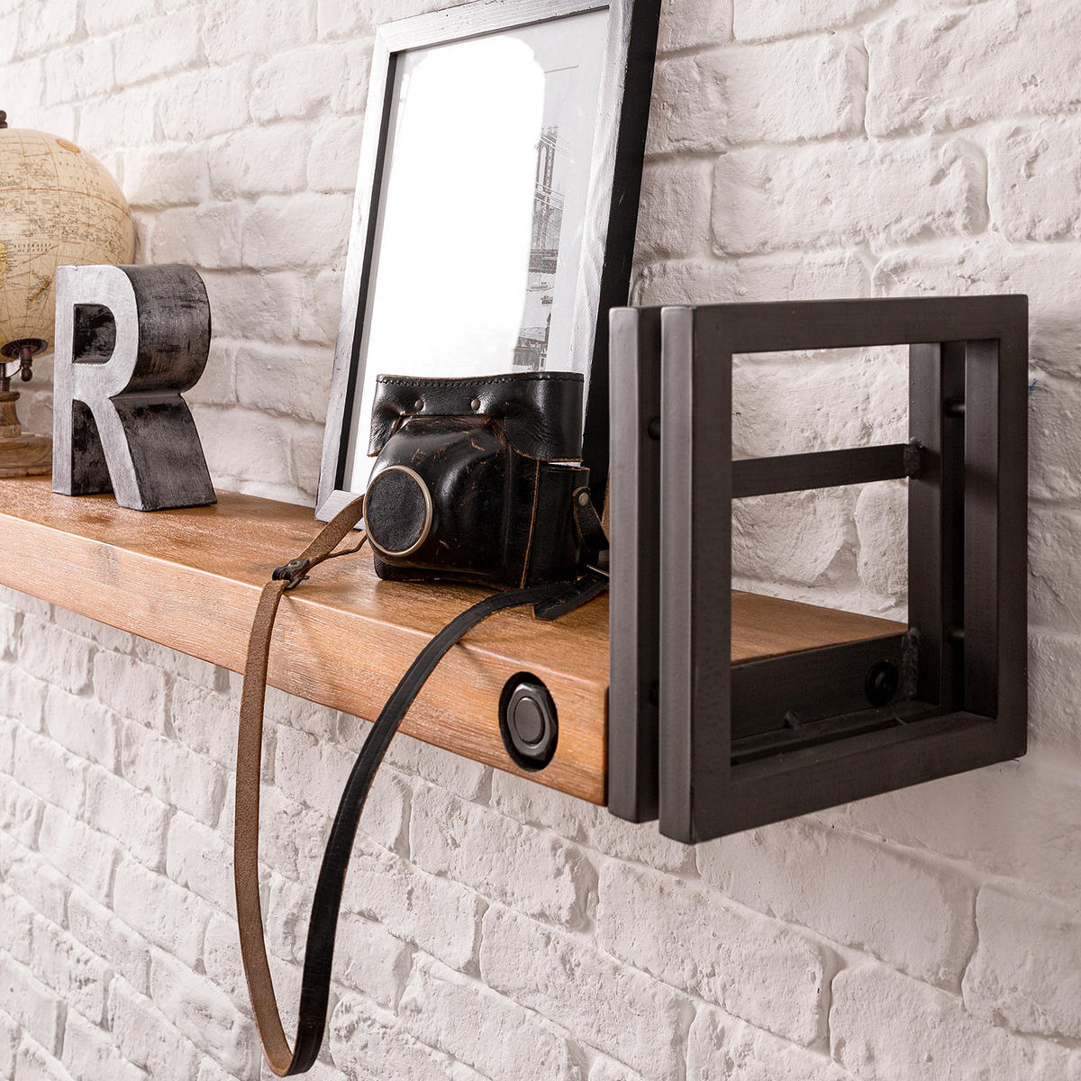 WANDBOARD mit Seitenleisten - Akazie massiv / Metall - Akaziefarben, Holz (150/19/20cm) - home24