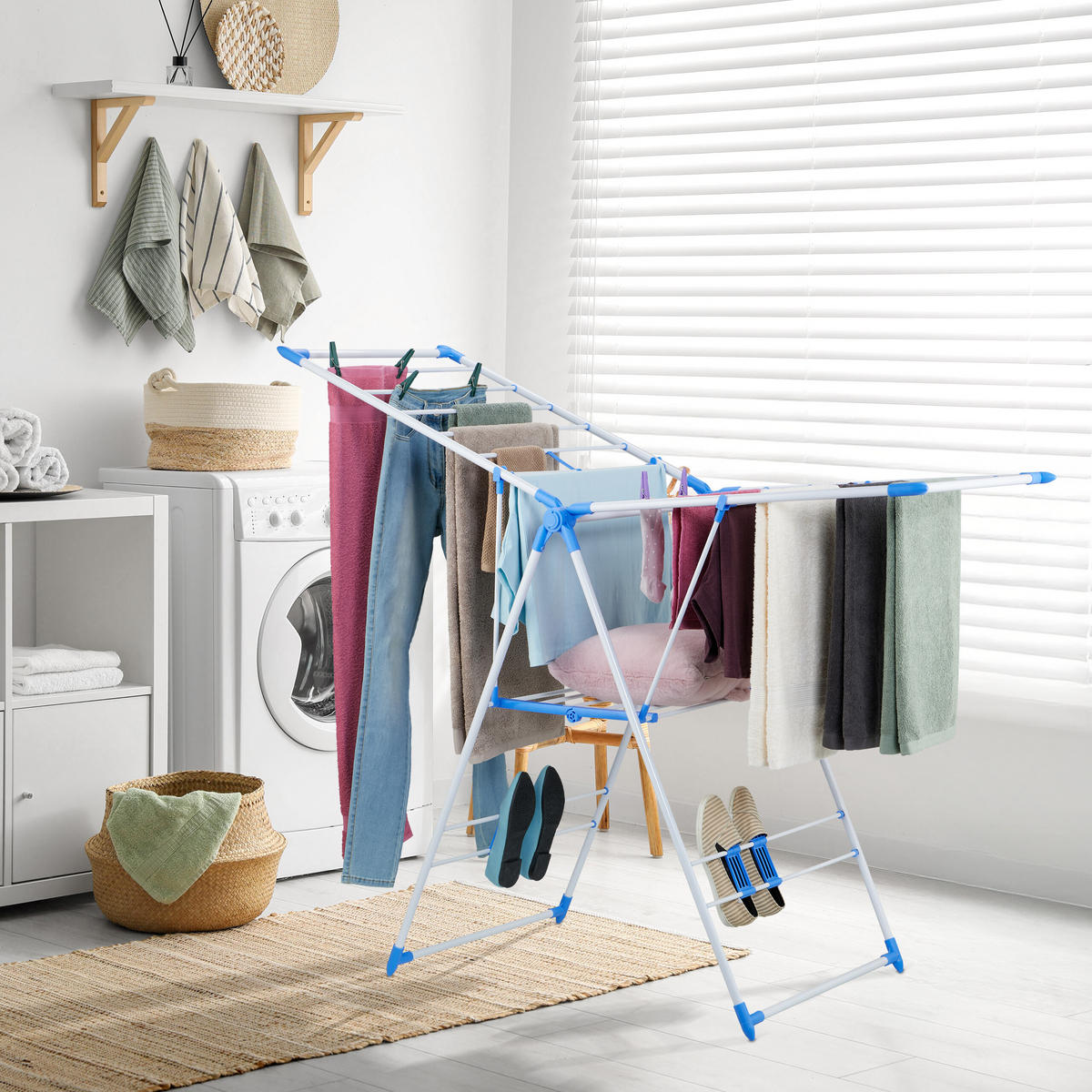 STOJAN na prádlo - biela, kov/plast (155/99/61cm) - Relaxdays