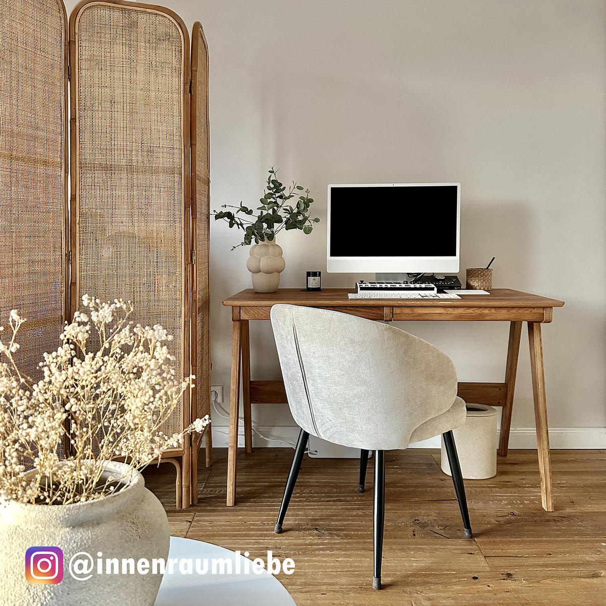 SCHREIBTISCH - Eiche massiv - Eichefarben, Holz (65/120/76cm) - home24