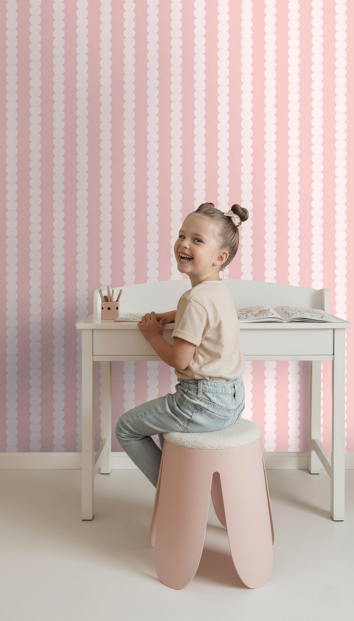 TAPETE grafisches Muster 0.53 x 10.05 m - Pink, Papier (53/1000cm) - ESTAhome