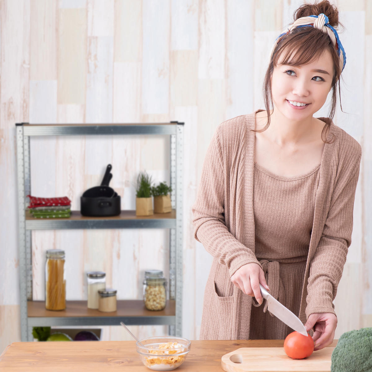 SCHWERLASTREGAL - Silberfarben, Holzwerkstoff/Kunststoff (60/138/30cm) - Relaxdays