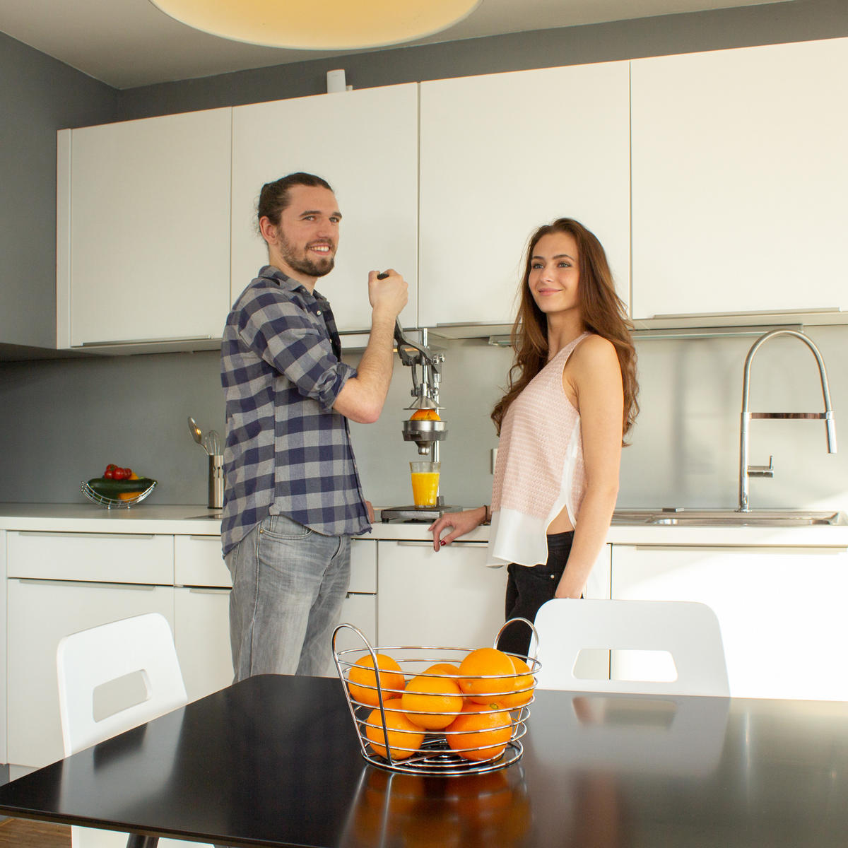 SAFTPRESSE - Silberfarben, Kunststoff/Metall (17.5/47.5/40.5cm) - Relaxdays