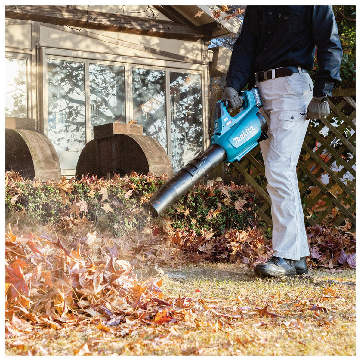 AKKU-GEBLÄSE 40 V max. (ohne Akku, ohne Ladegerät) - Multicolor, Kunststoff (271/336/653cm) - Makita