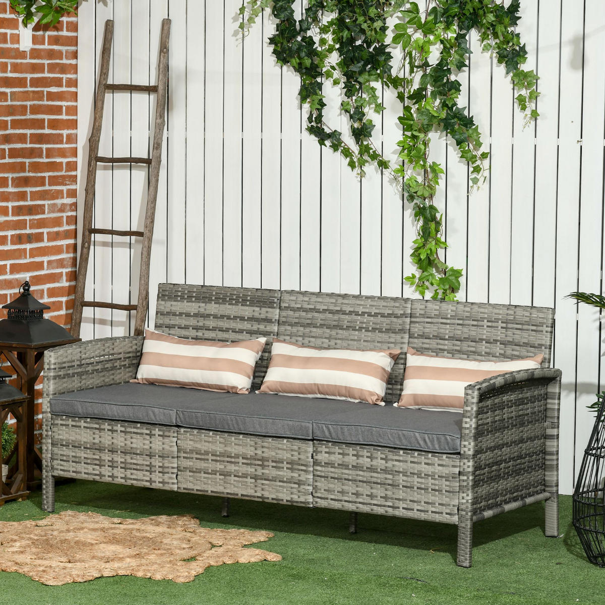 RATTAN Sofa mit Kissen, Dreisitzer, Garten Loungesofa, Stahl, Grau - Grau, Metall (68/78/173cm) - Outsunny