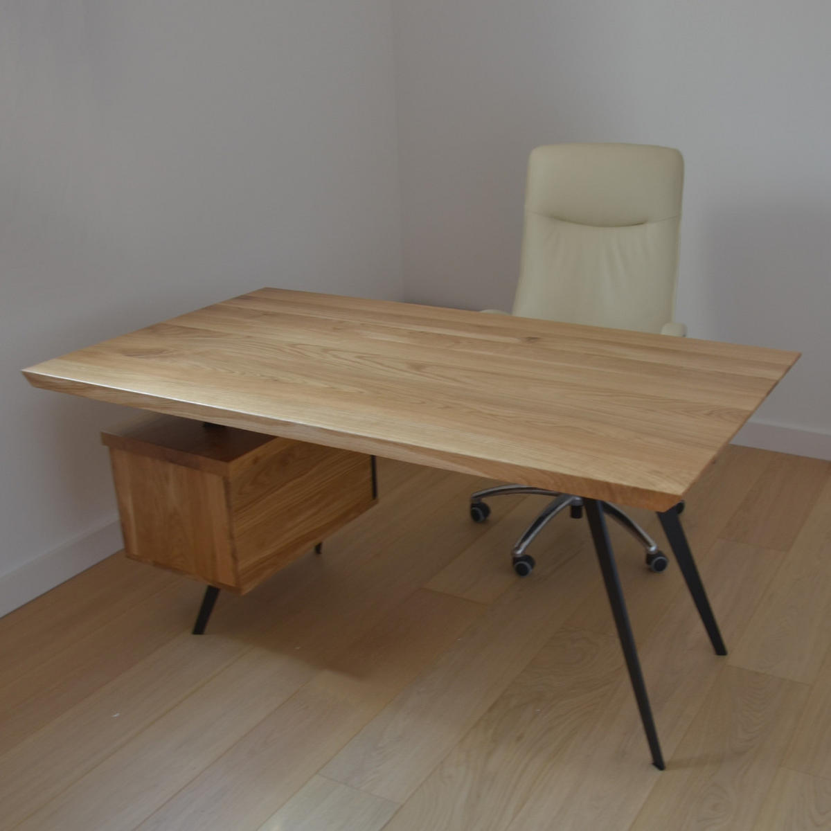 SCHREIBTISCH aus Eichenholz auf Metallbeinenfürs Büro VITA II - Eichefarben, Holz (80/160/75cm) - Rawood Furniture