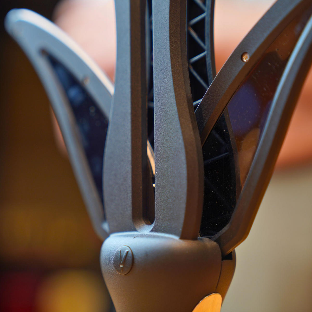 MESSERSCHÄRFER Crown schwarz - Schwarz, Kunststoff - Vulkanus