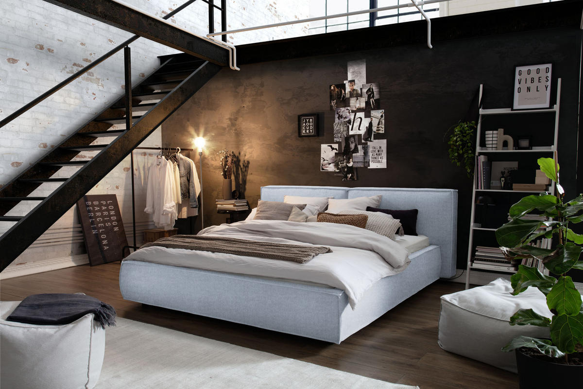 POLSTERBETT CARLO Hellblau Massivholz - Hellblau, Textil (200/200cm) - KAWOLA