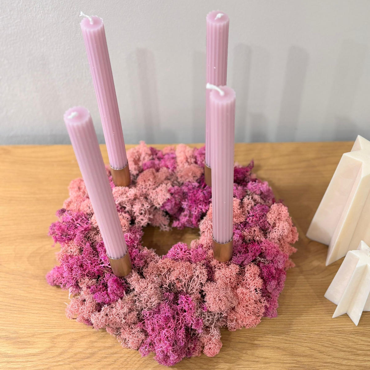 REINDEER-MOOS: Isländischer Reindeermooskranz - rosa/pink - Rosa - Rosa, Naturmaterialien (30cm) - Lykke & You