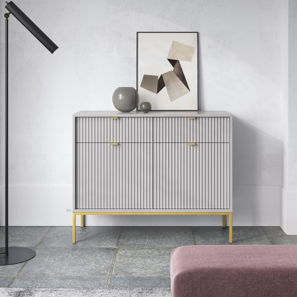 KOMMODE Kioto 104 cm in Grau mit goldenen Füßen und geriffelten Fronten - Beige/Goldfarben, Holzwerkstoff/Metall (104/83/39cm) - Ravio