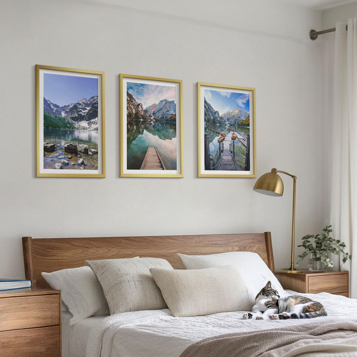 WANDBILDER 3er Set - 40x60 cm Goldrahmen - Berge, Seen, Holzstege - Goldfarben, Kunststoff (40/60cm) - ArtPrintCave