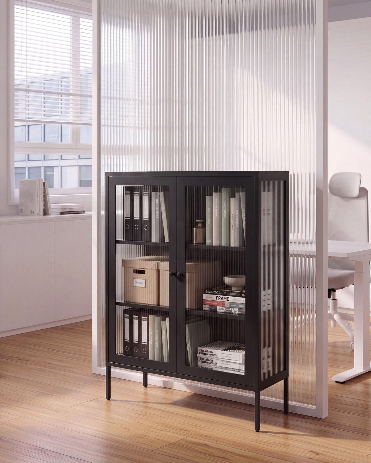 SIDEBOARD mit Glastüren Metall 90 cm Schwarz Lerryn - Schwarz, Metall (90/110/35cm) - Beliani