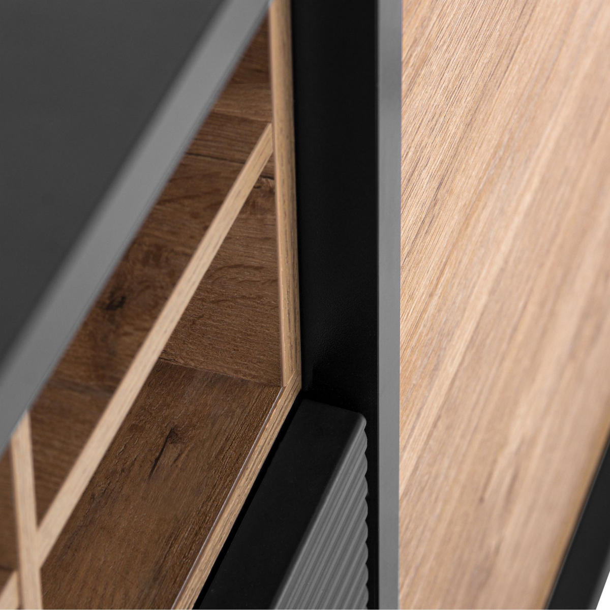 KOMMODE LOFTY Kreuzeinlage, schwarz / Eiche natur - Eichefarben/Multicolor, Holzwerkstoff (102/83/41cm) - KONSIMO®