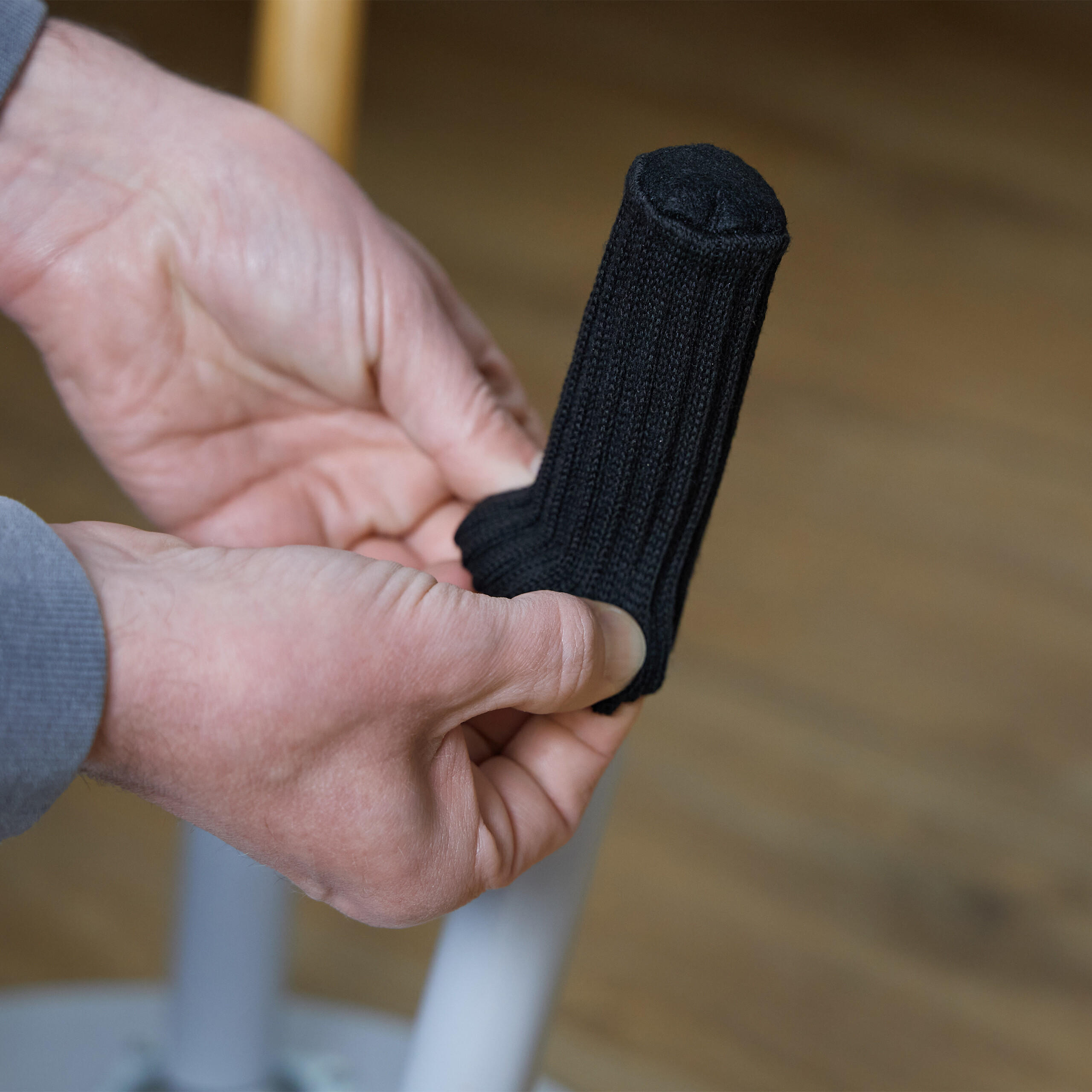 24XSTUHLBEINSOCKEN - Schwarz, Kunststoff (2.5/2.5cm) - Relaxdays