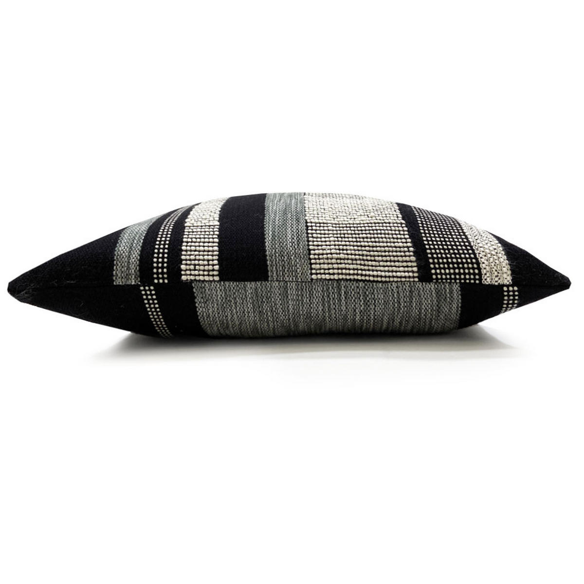 DEKOKISSEN schwarzer Textur 50x50 - Schwarz, Textil (50/50/12cm) - Malagoon