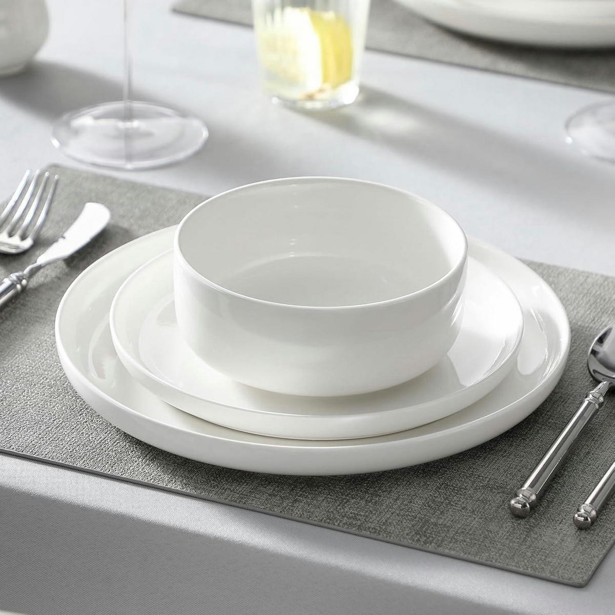 TAFELSERVICE LUNA 18-teiliges Set Weiß Porzellan - Weiß, Keramik (26/25/26cm)