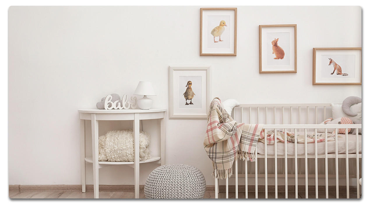 Babyzimmer in hellen Tönen