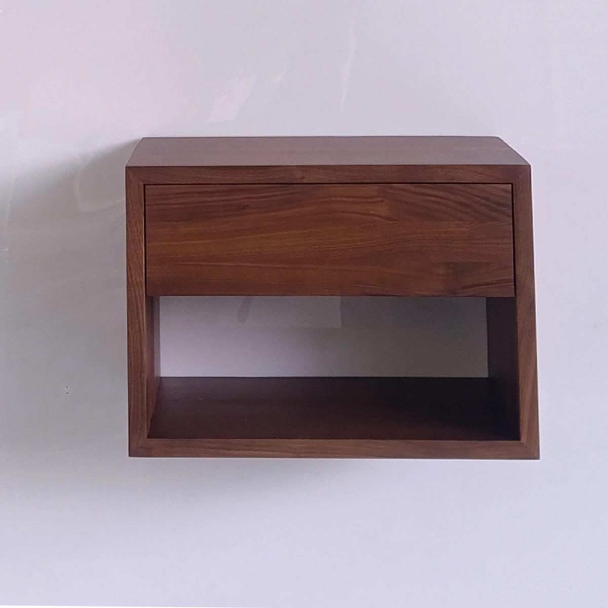 NACHTTISCH Hugo 55 aus Walnussholz - Braun, Holz (55/39/30cm) - WOODEK