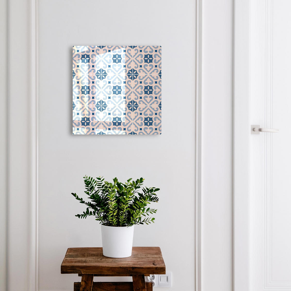 SCHLÜSSELBOX Weiß 30x30 cm – Türöffnung nach rechts - Ornamentales Muster - Blau, Metall (30/30/5cm) - TULUP