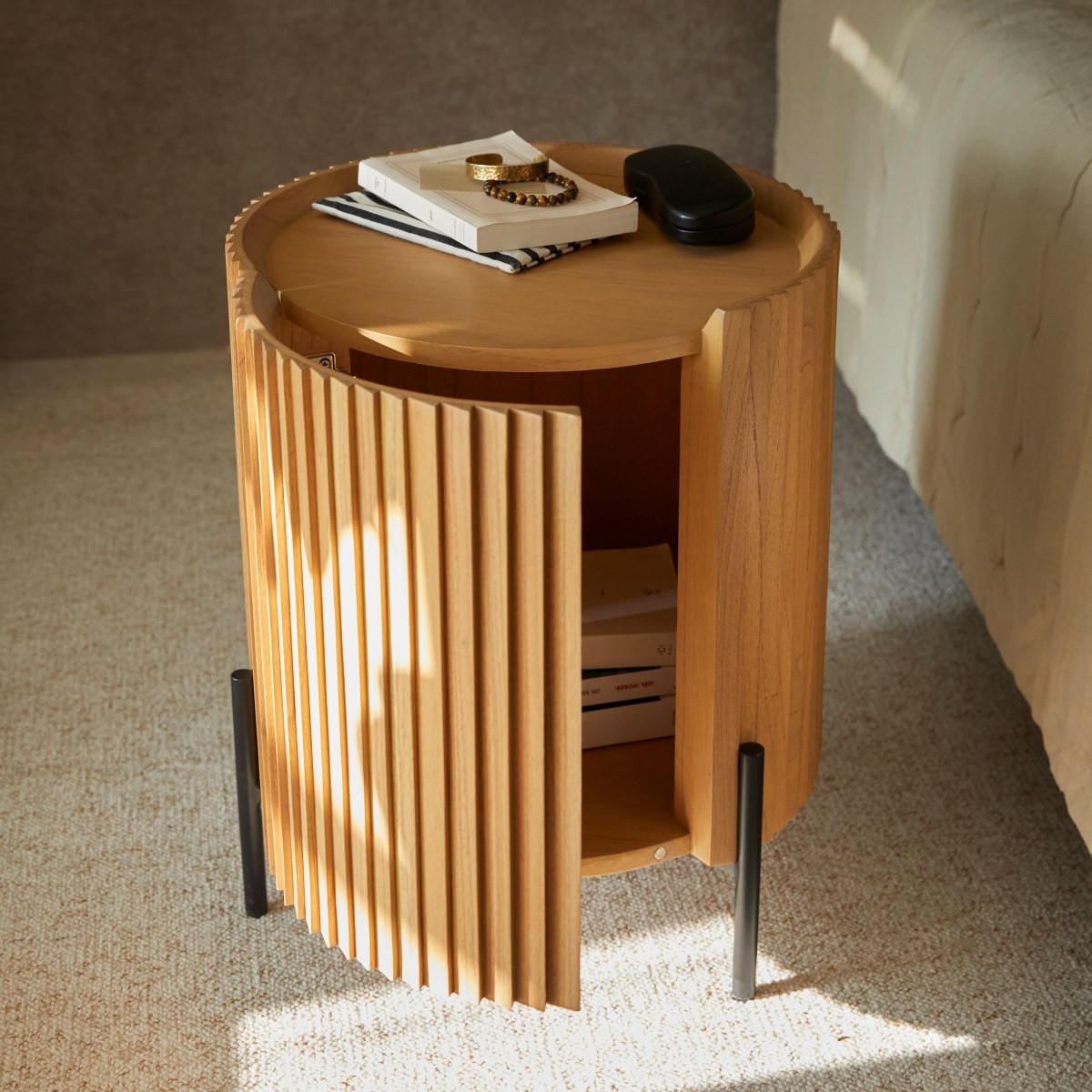 BEISTELLTISCH Lou Hellbraun aus Dunkles Mindiholz - Hellbraun, Holz (47/47/57cm) - Tikamoon