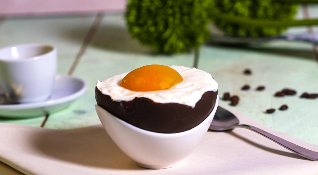 XXXLecker_Falsches-Spiegelei-in-Schokoschale