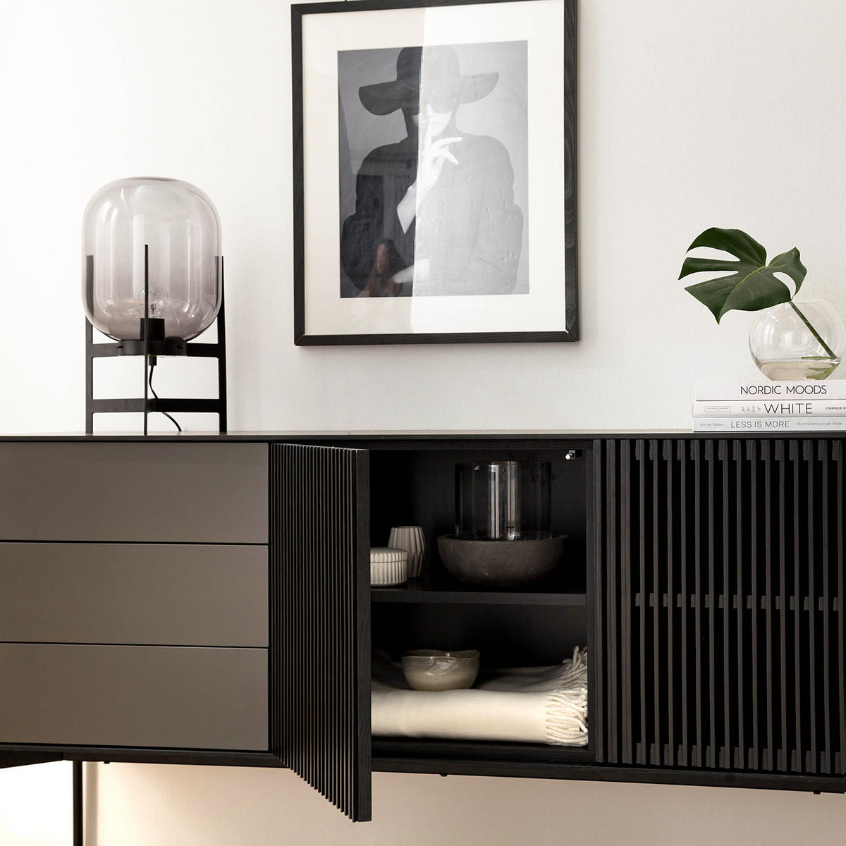 SIDEBOARD - Echtholzfurnier - Eiche Schwarz - Eichefarben/Schwarz, Holz/Holzwerkstoff (160/82/45cm) - home24
