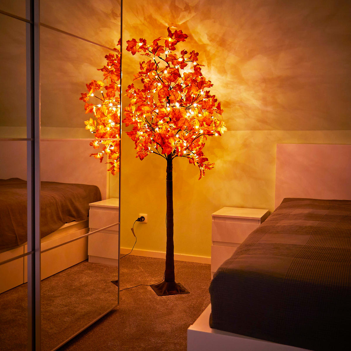 LED-HERBSTBAUM - 180cm hoch mit 120 warmweißen LEDs, elastischen Zweigen und Timerfunktion für Innen- und Außenbereich - Weiß, Kunststoff (21.5/21.5/185cm) - Northpoint
