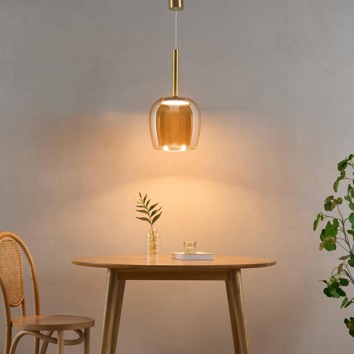 HÄNGELEUCHTE Eriska, Bernstein und Messing, 24cm - Goldfarben, Glas (24/25/24cm) - KOSILUM