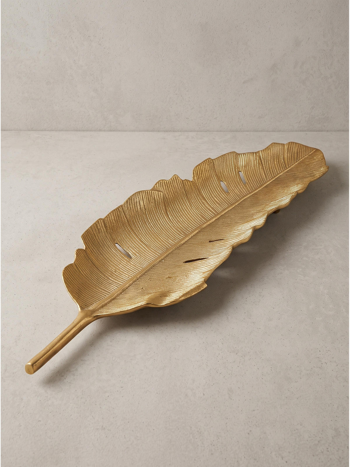 DEKOSCHALE SUBIACO, Aluminium, handgefertigt, Gold, 80 x 26 x 5 cm - Goldfarben, Metall (5cm) - KADIMA DESIGN