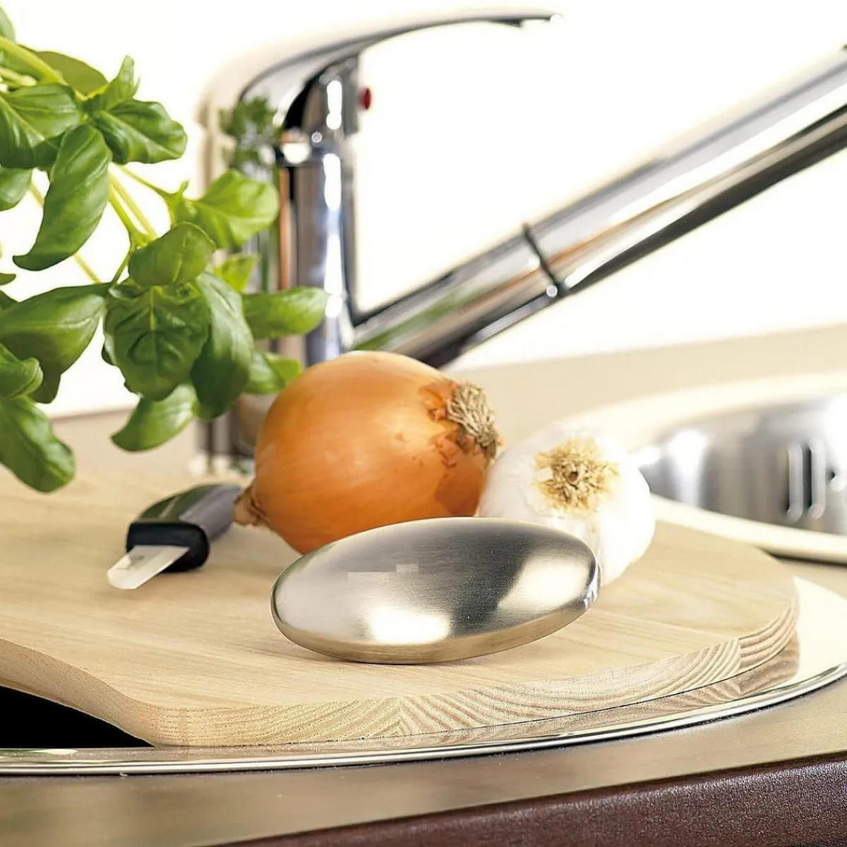 EDELSTAHLSEIFE Geruchsneutralisierend mit Ablage aus Gebürstetem Edelstahl - Silberfarben, Metall (4.4/2.2/8.8cm) - JUNG