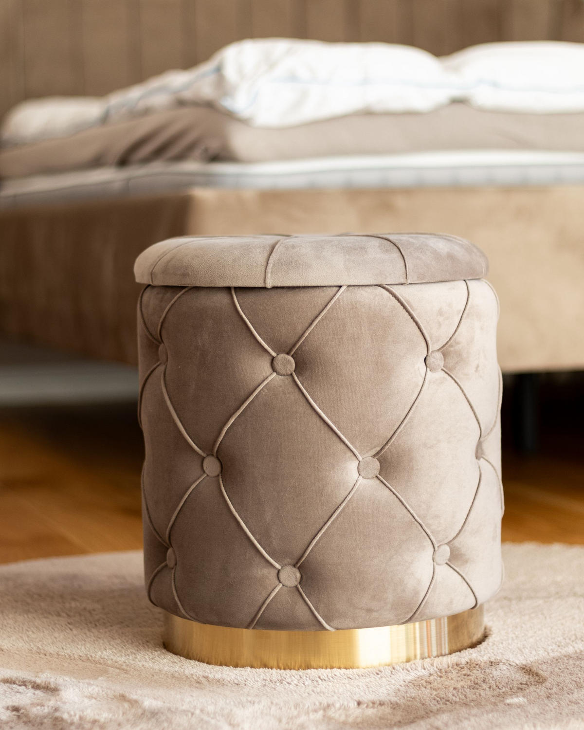 POUF 2er-Set Taupe Pueblo - Taupe/Goldfarben, Textil (33/44/33cm) - Beliani