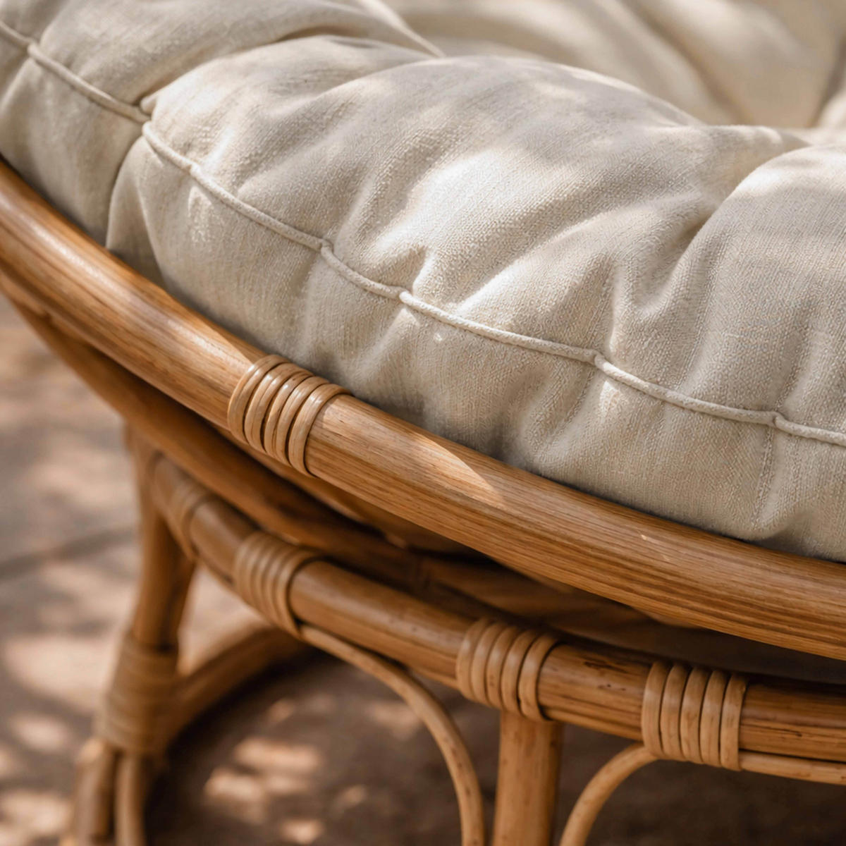 SESSEL mit Kissen, Weiß - Weiß, Holz (104/85/114cm) - Oviala