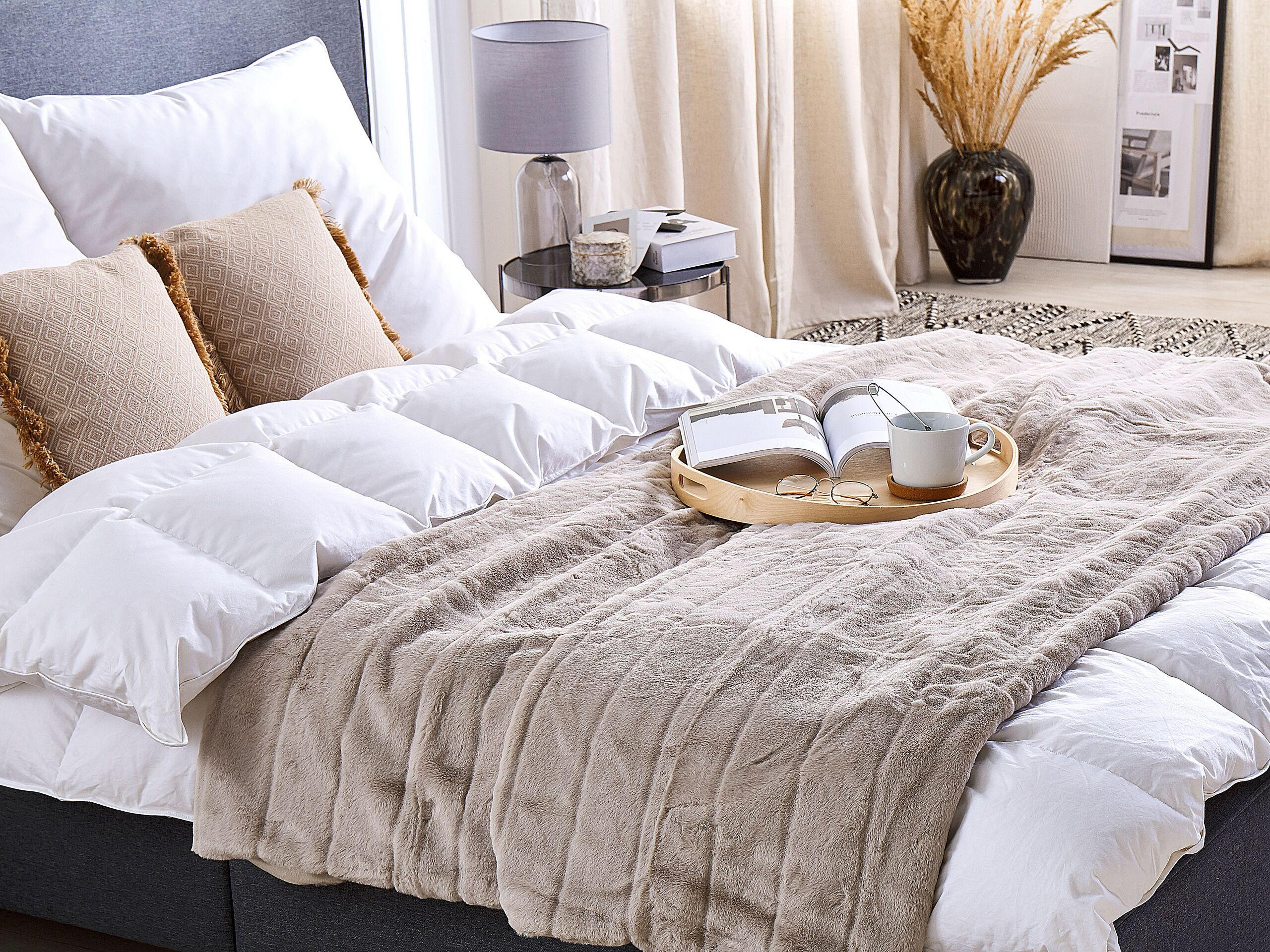 DECKE Beige Labyar 180/220 cm - Beige, Textil (180/220cm) - Beliani