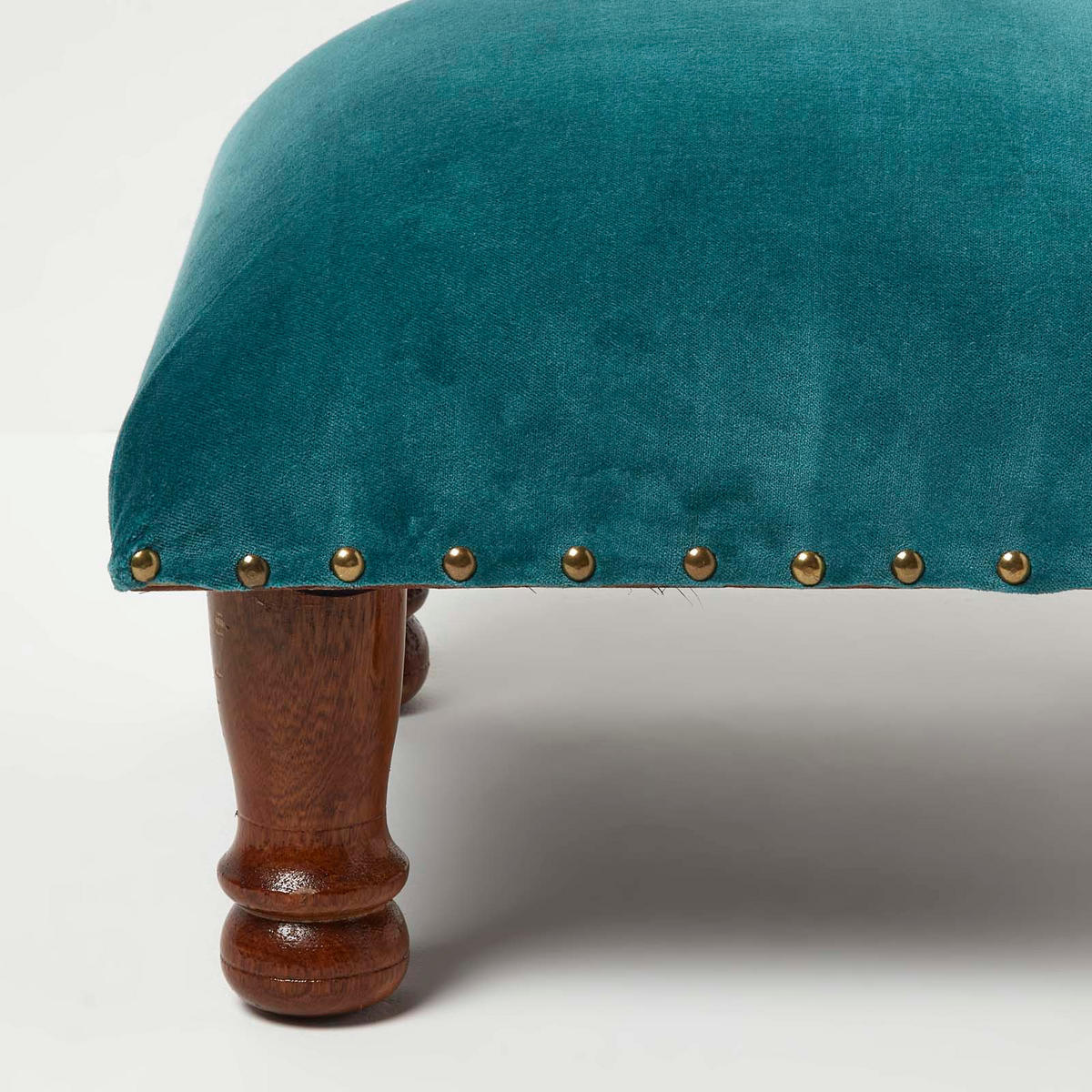 SAMT-HOCKER Mable, petrolgrün mit Holzbeinen, 40/40/25 cm - Grün, Textil (40/25/40cm) - Homescapes