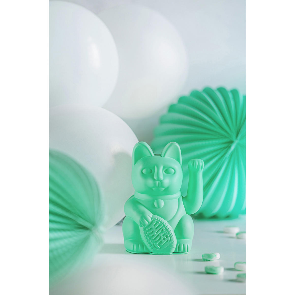 WINKEKATZE Lucky Cat Maneki Neko, Kunststoff, Mint Green, 15 cm - Grün, Kunststoff (10.5/15/9cm) - Donkey Products