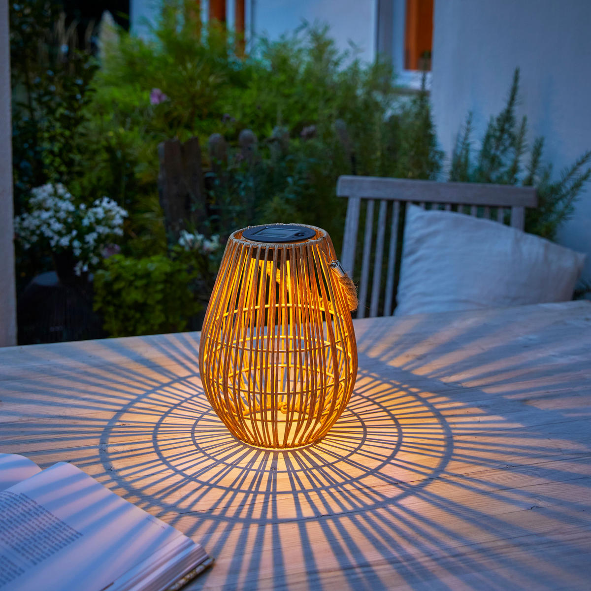 SOLAR-GEFLECHTLATERNE Oval natur Ø18 5cmx24cm Kunststoff-Rattan-Metall - Naturfarben, Metall (16/16/35cm) - Northpoint