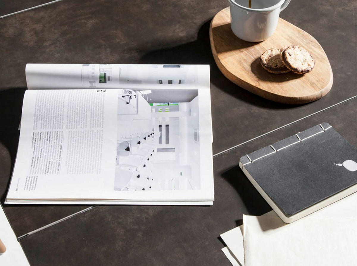 ESSTISCH Ausziehbarer Esstisch Rechteckig porzellanmarmor aus Walnuss 180/90/75 cm - Walnussfarben/Schwarz, Stein (90/180/75cm) - ANGEL CERDA