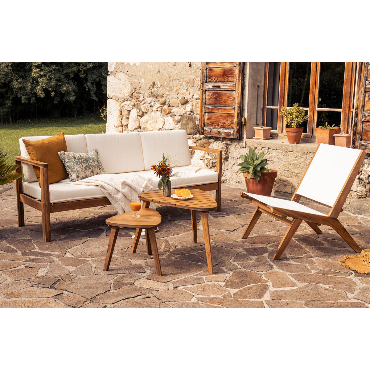 COUCHTISCH Massivholz 2er-Set ELQUI - Naturfarben, Holz (66/53/45cm) - Miliboo