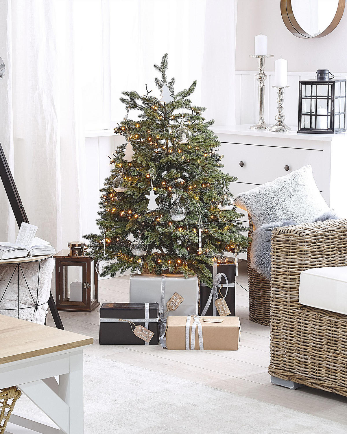 WEIHNACHTSBAUM 120 cm Grün Huxley - Grün, Kunststoff (120cm) - Beliani