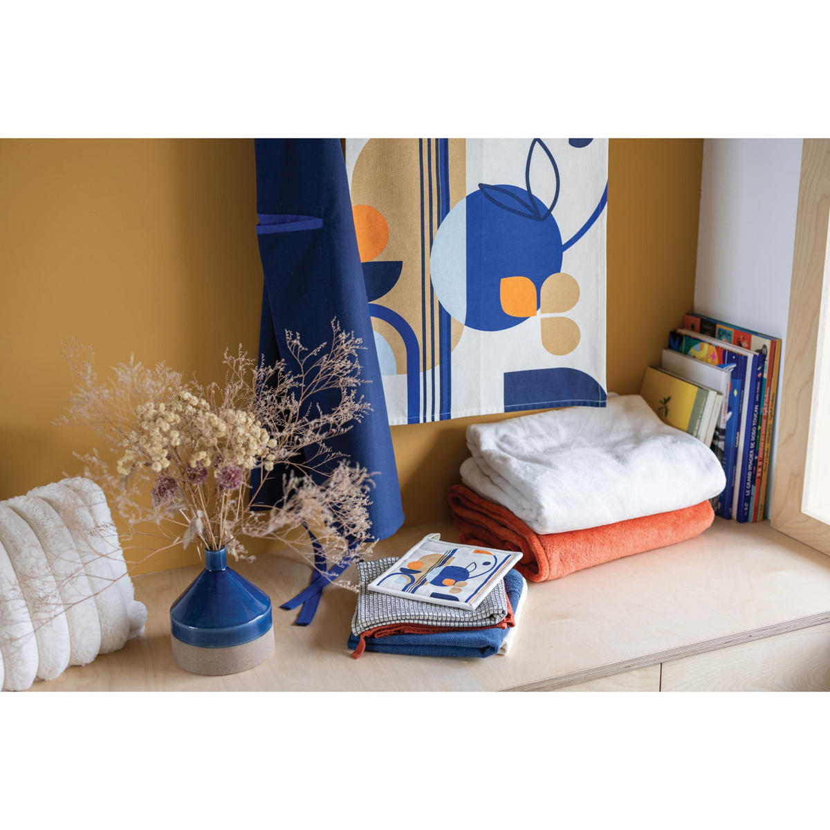 KÜCHENSCHÜRZE Titouan blau 72 x 85 cm - Blau, Textil (72/85cm) - Winkler