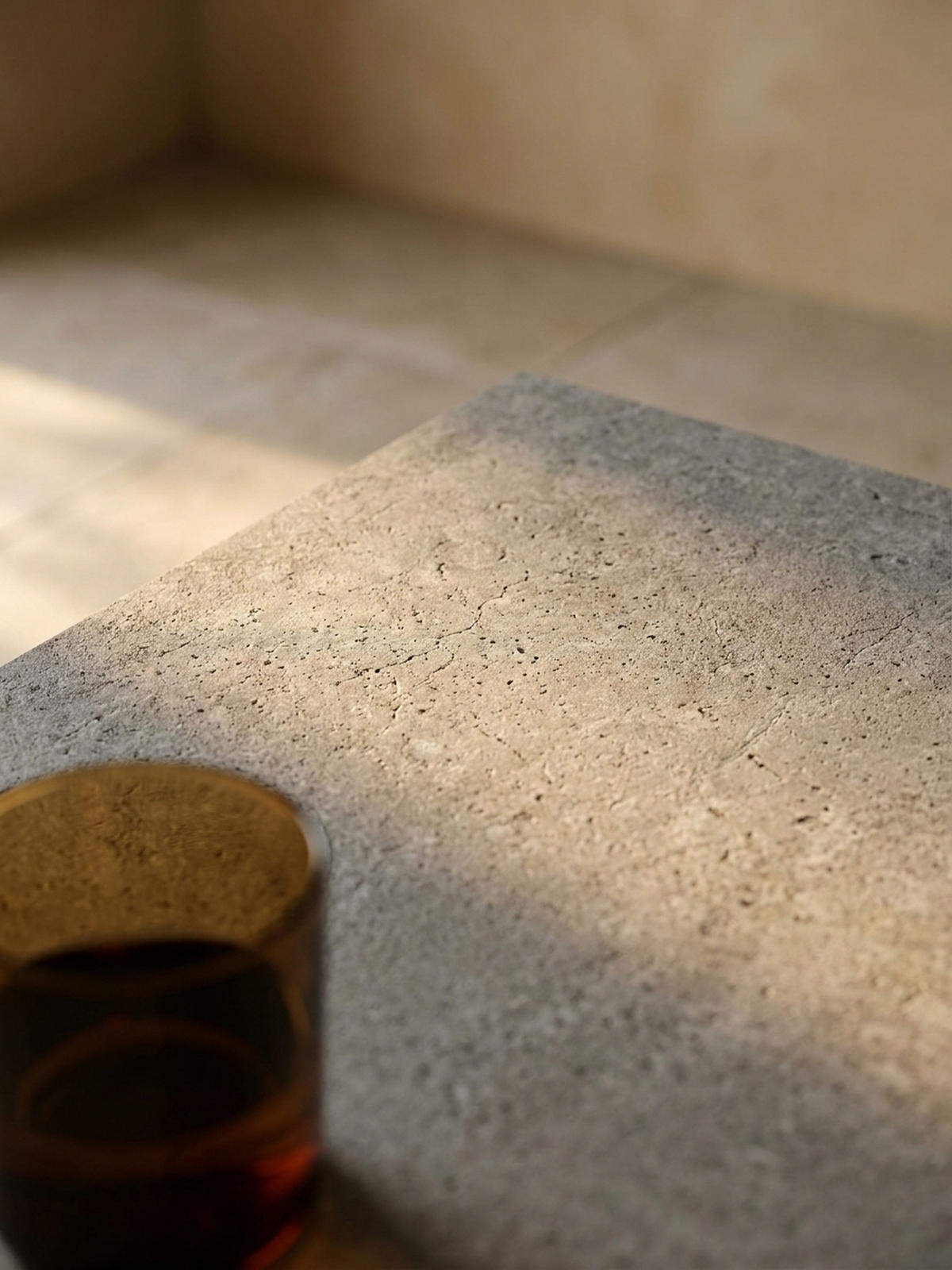 COUCHTISCH in Beton-Optik, zeitloses Design, rechteckig, schlicht, Grau 110x55x35 cm - Grau, Holzwerkstoff (55/110/35cm) - KADIMA DESIGN