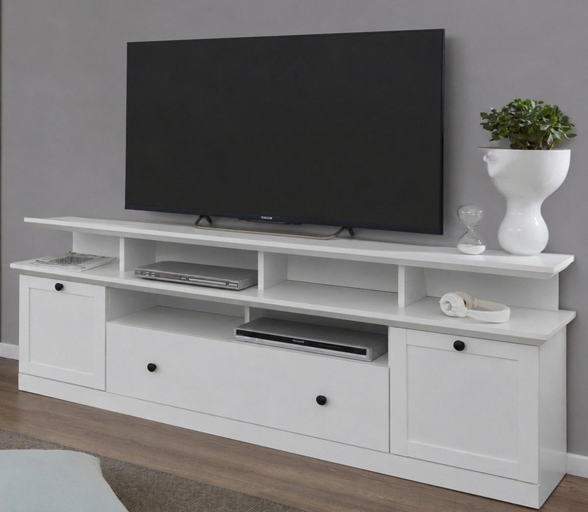 TV-LOWBOARD weiß 177 cm, TV Unterteil im Landhausstil inklusive Podest - Silberfarben/Weiß, Holzwerkstoff/Metall (177/65/41cm) - Top.Furn