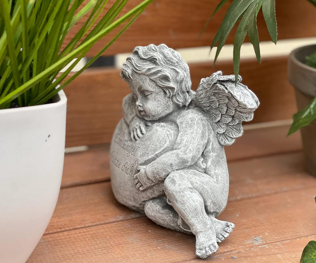 STEINFIGUR Engel am Herz Ein Engel schütze Dich frostsicher Steinguss - Grau, Stein (13/12/8cm) - stoneandstyle