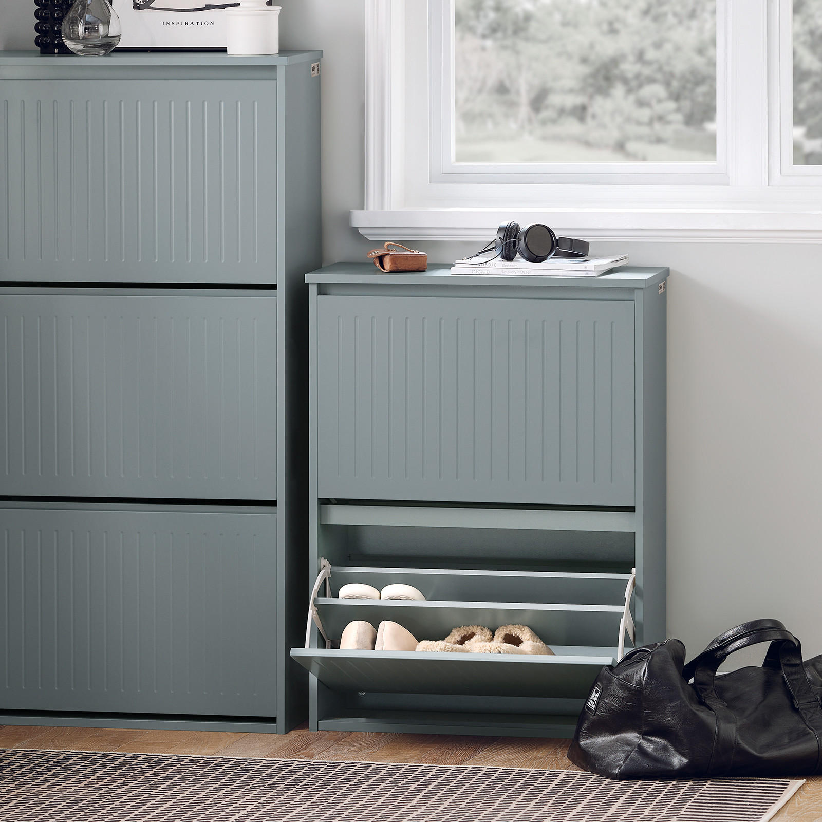 SCHUHSCHRANK mit 2 Klappen Hellgrau - Grau, Holzwerkstoff (61/81/26cm) - SoBuy