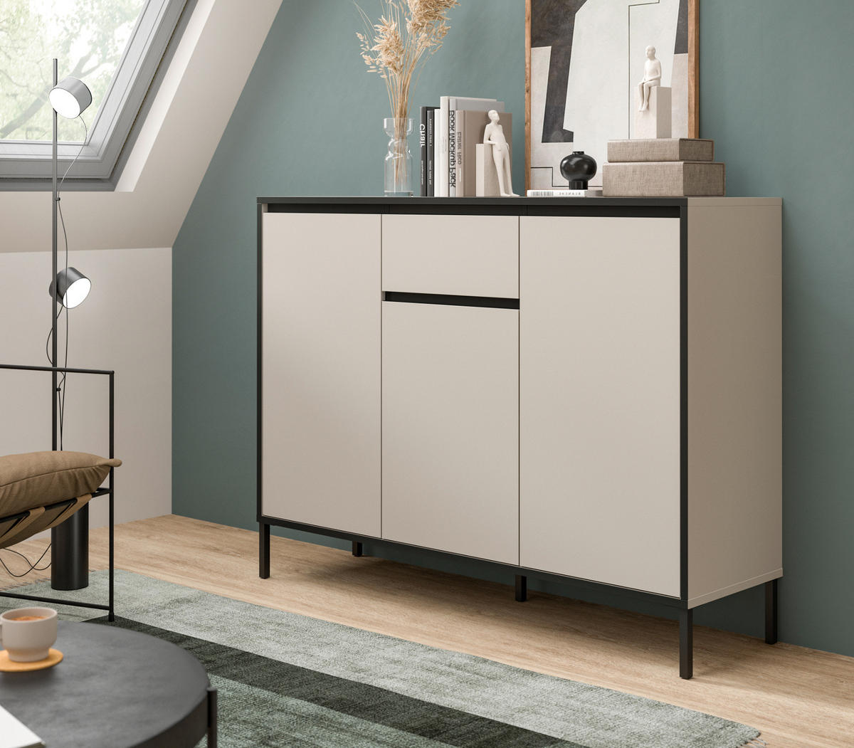 SIDEBOARD Kaschmir / Sand mit Schwarz, hohe Kommode 3-türig 136 x 101 cm, mit viel Stauraum - Sandfarben/Kaschmir, Holzwerkstoff/Metall (136/101/38cm) - Inn.Furn