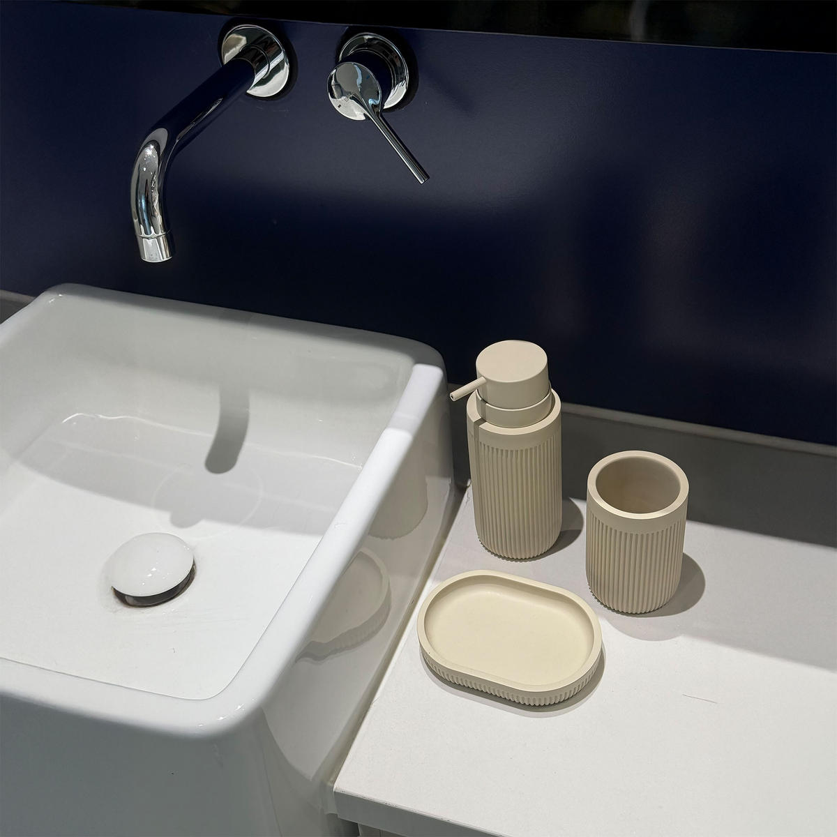 3-TLG.BAD-ACCESSOIRES - Beige, Kunststoff (6.5/17.5/6.5cm) - Relaxdays