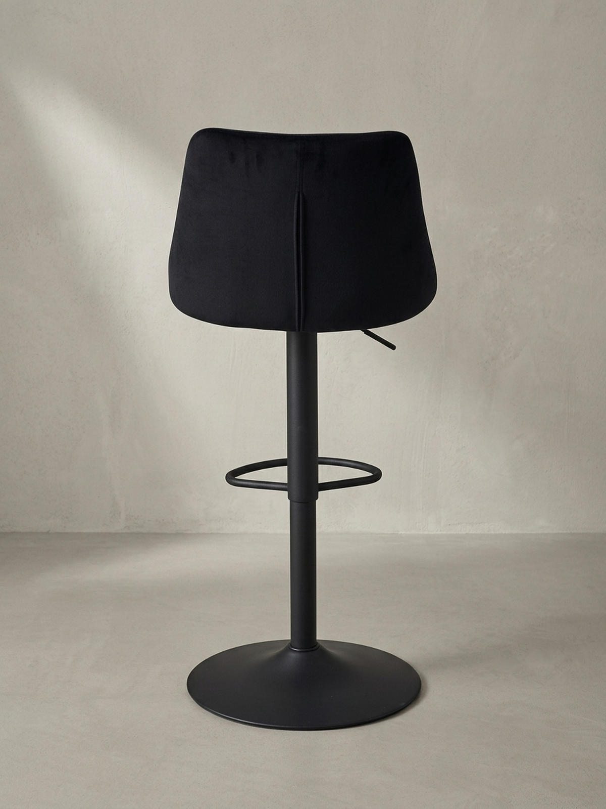 BARHOCKER Samt Lehne Höhenverstellbar Trompetenfuß Gepolstert, Schwarz 45x51x106 cm - Schwarz, Textil/Metall (45/106/51cm) - KADIMA DESIGN