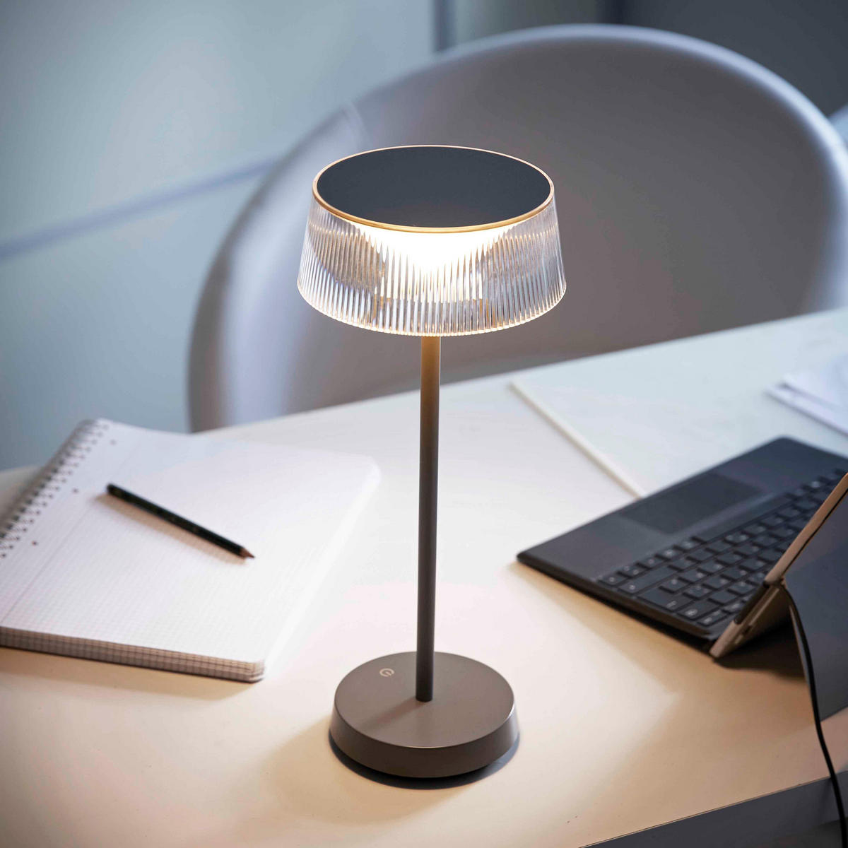 LED-AKKU-TISCHLAMPE - dimmbar für Innen und Außen mit USB-C Ladefunktion - Weiß, Kunststoff (15.4/15.4/36.8cm) - Northpoint