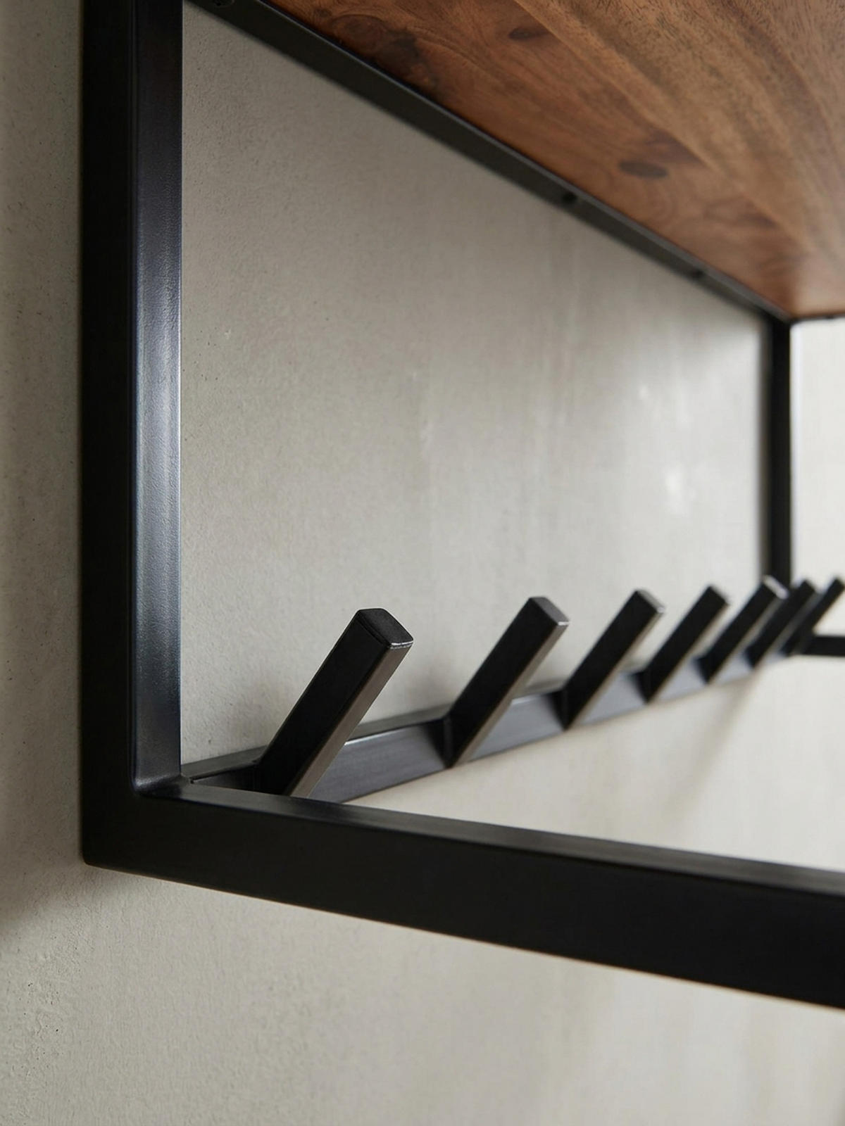 WANDGARDEROBE Akazie Massivholz Metall Modern mit Baumkante - Beige, Holz/Metall (80/22/33cm) - KADIMA DESIGN