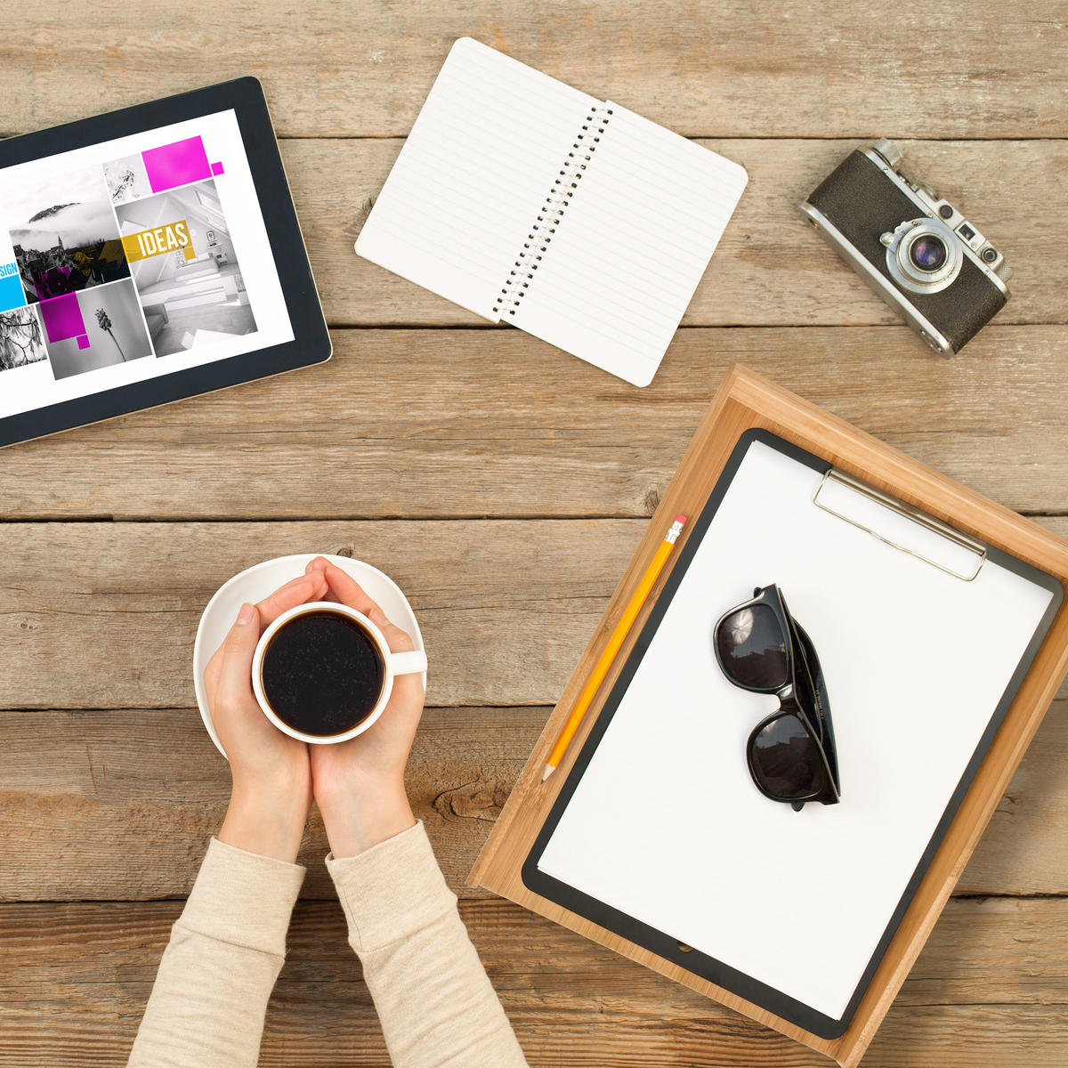 DÁVKOVAČ papierov - svetlohnedá, drevo (25/6/34cm) - Relaxdays